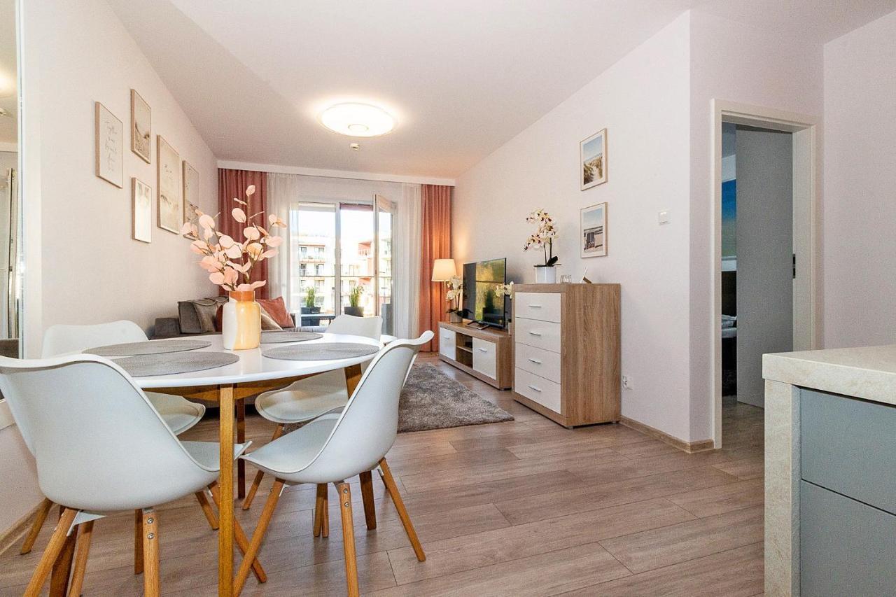 Omi Apartments Kołobrzeg Buitenkant foto